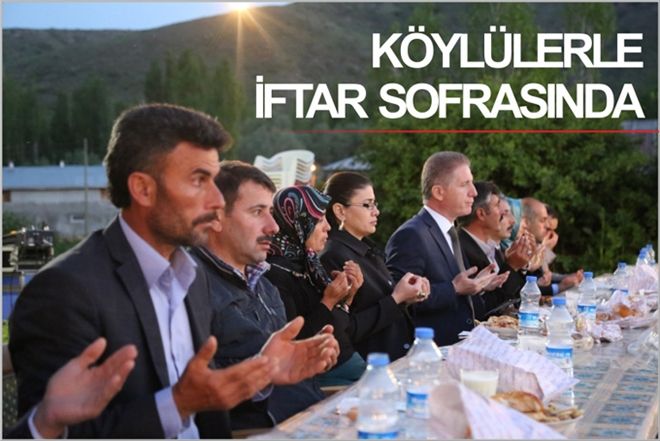 KÖYLÜLERLE İFTAR SOFRASINDA