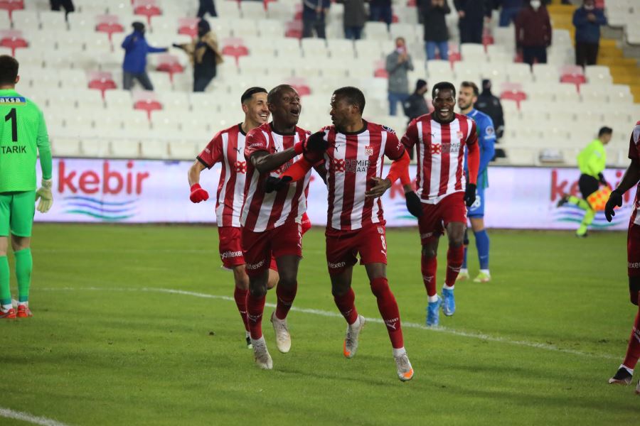 YİĞİDO’NUN İÇ SAHA  KARNESİ BAŞARILI