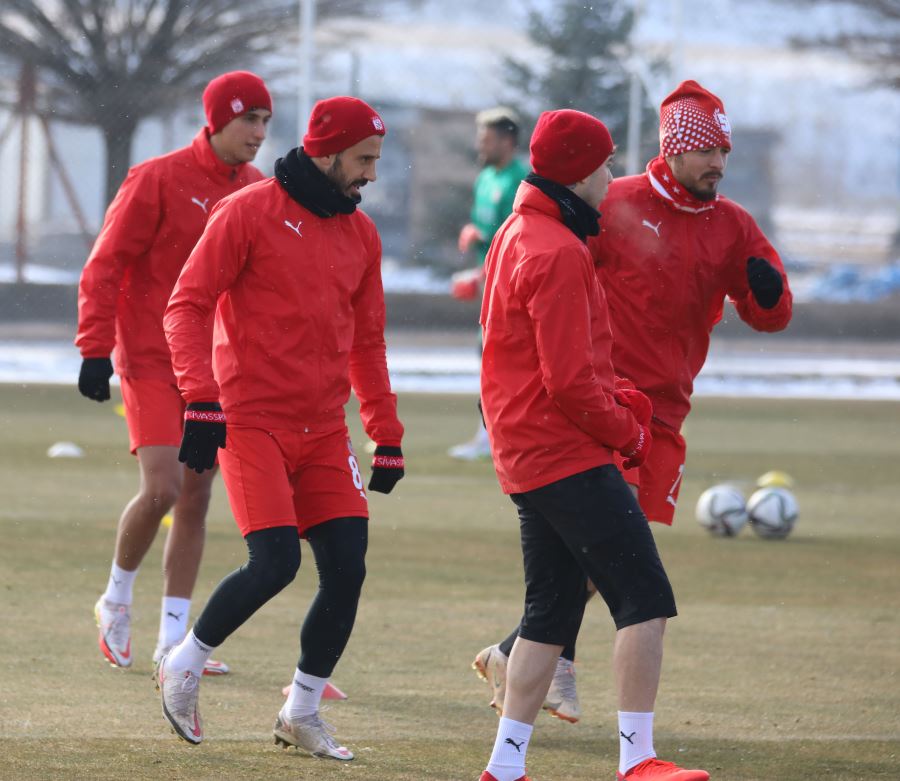 Sivasspor’da 5 günlük izin bitti