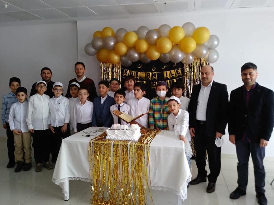 EZBERE GEÇMELERİNİ KUTLADILAR