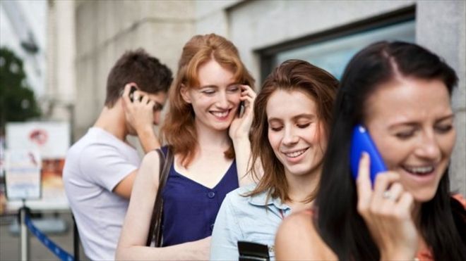 CEP TELEFONU BEYNİ YORUYOR