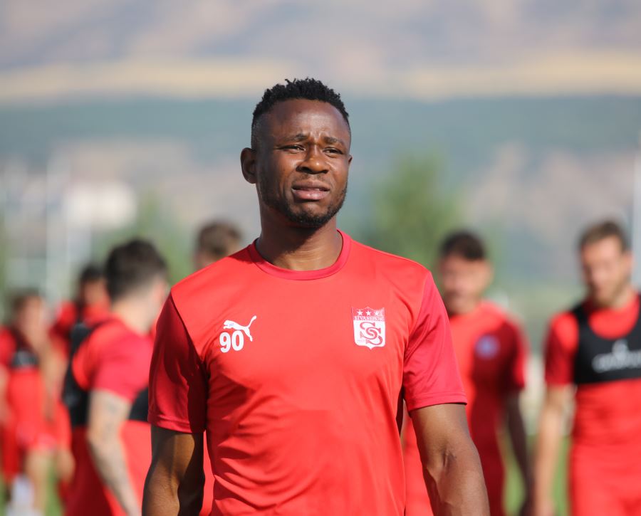 Sivasspor’da Leke James şoku