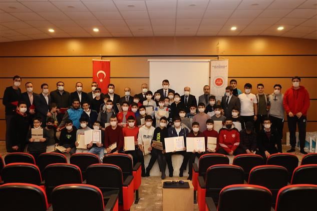 Gençlik kampında buluştular