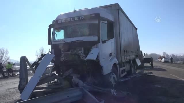 Kamyon sürücüsü yaralandı