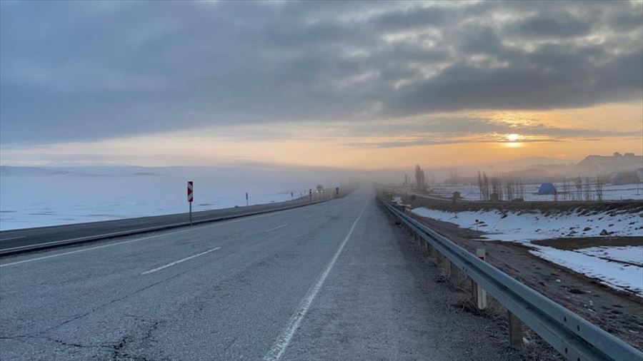 Gün doğumunda eşsiz manzara