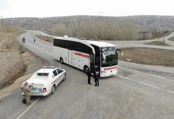 Dronlu emniyet kemeri denetimi