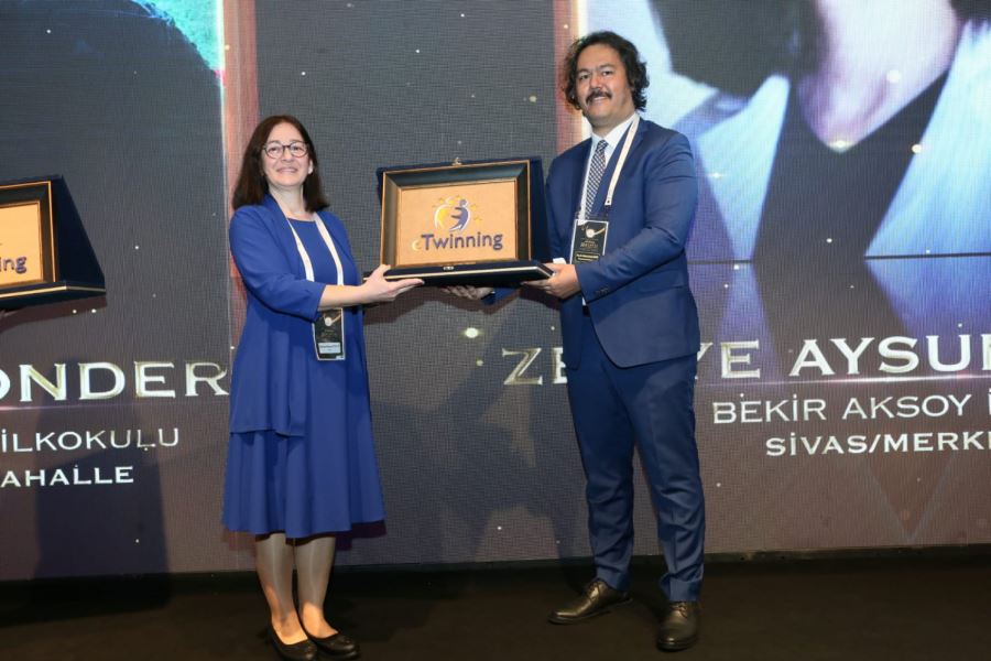 Özel ödülün sahibi oldu