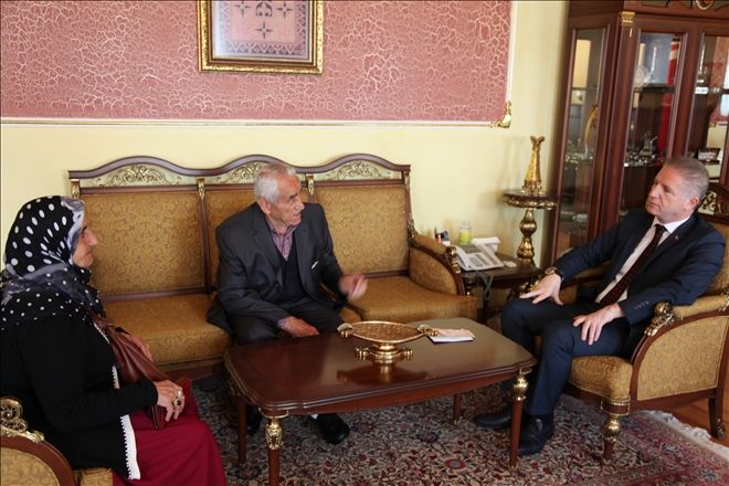 HAYIRSEVER ÇİFTTEN ÖRNEK YARDIM