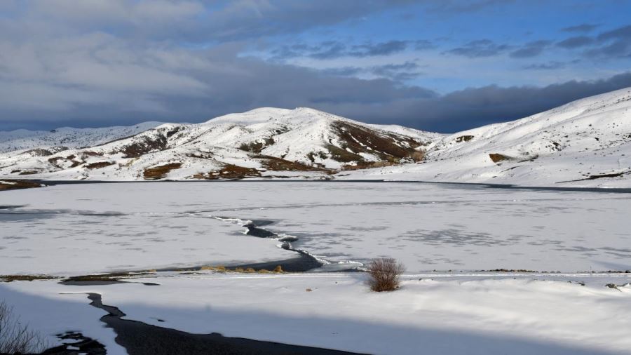 Yıldız göleti beyaza büründü