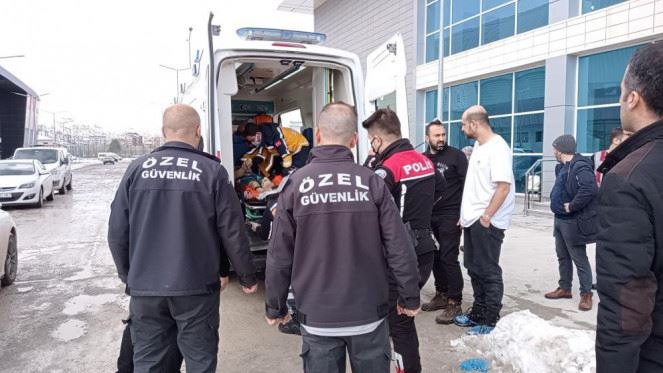 Olimpik yüzme havuzuna giren kişi boğuldu