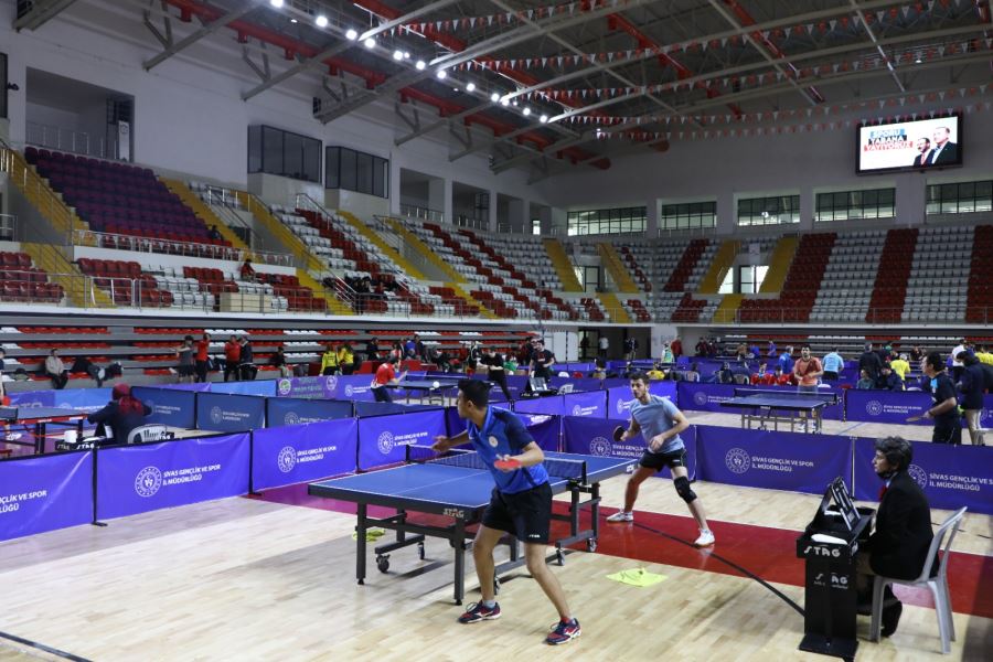 Sivas masa tenisine doydu