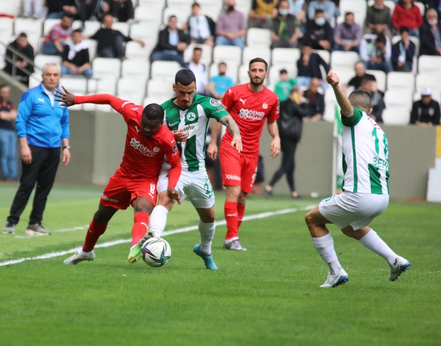 Yenilmezlik serisi 3 maça çıktı