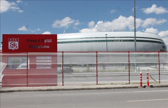 4 Eylül Stadyumunda  EKSİKLİKLER GİDERİLİYOR