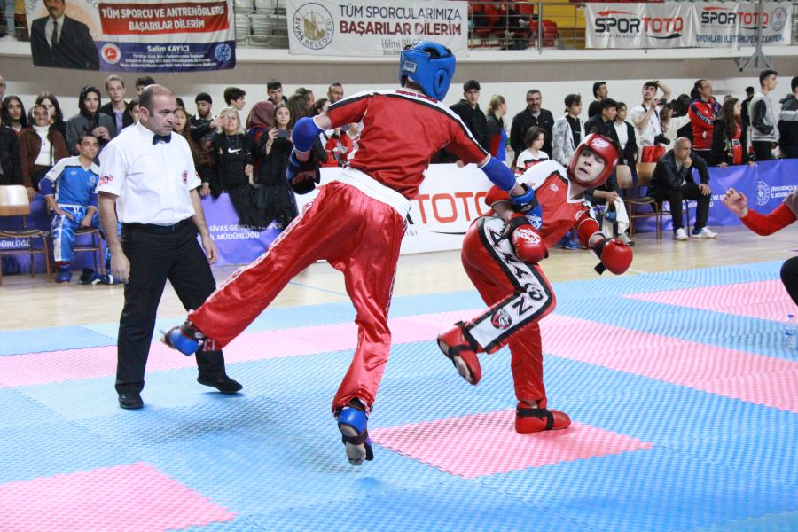 KİCK BOKS’A DOYDUK