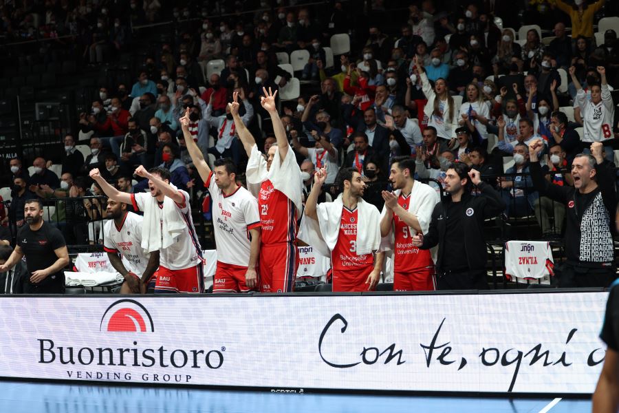 Bahçeşehir Koleji kupaya tutundu