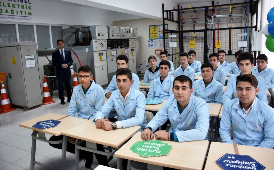 ENERJİNİN YILDIZLARI PROJESİ MÜFREDATA GİRDİ