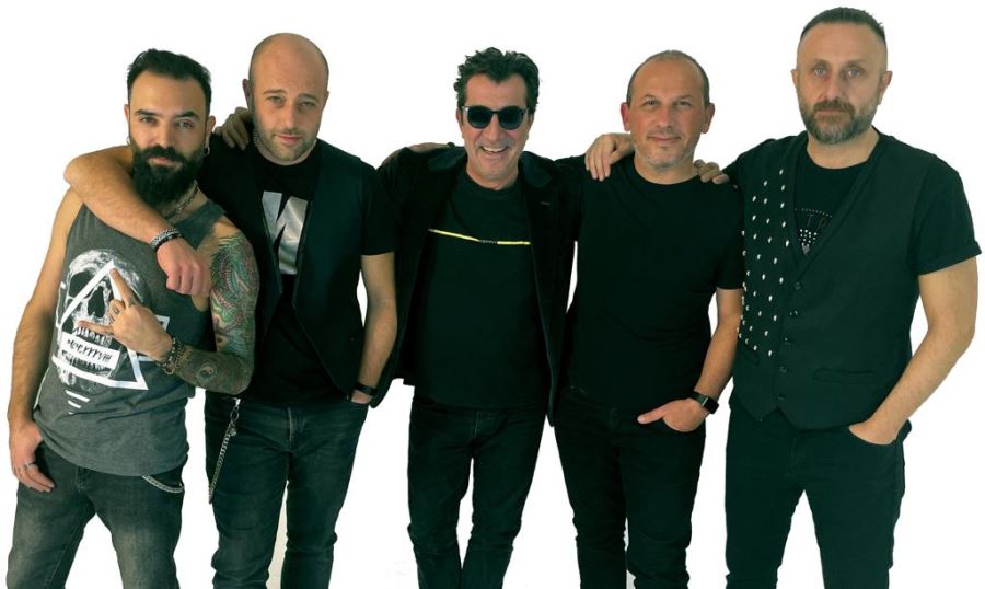 Efsane grup konser verecek