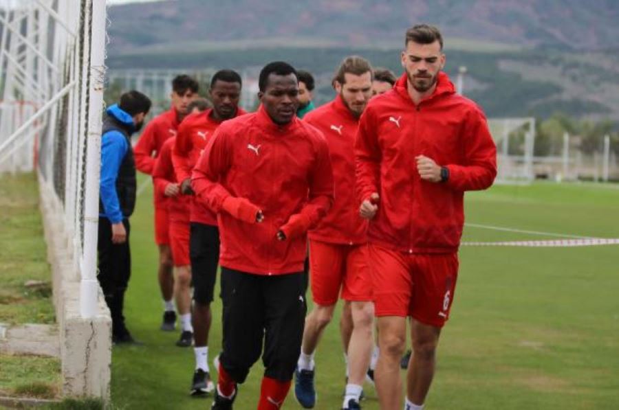 Yiğidolar'da hedef Alanya maçı