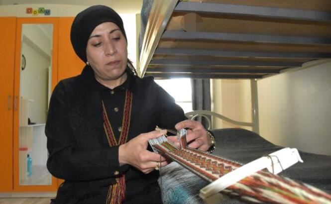 'Çarpana' dokumacılığını yaşatıyor