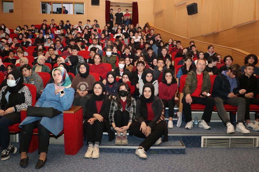 Bonus Hoca, öğrencilerle buluştu