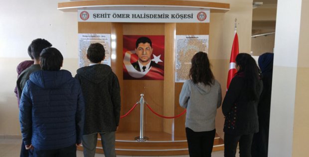 ŞEHİT HALİSDEMİR ANI KÖŞESİ OLUŞTURULDU