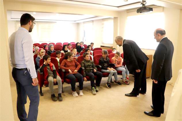 ÖĞRENCİLERDEN PEHLİVAN’A ZİYARET