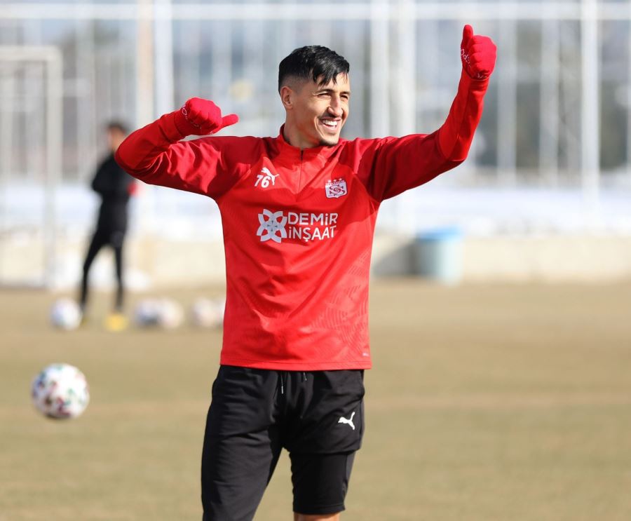 Sivasspor, Fayçal Fajr’a yeni bir sözleşme önerecek