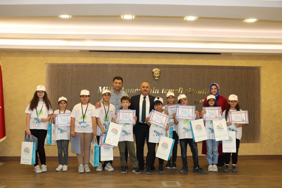 ÇOCUKLARA SU ÜRÜNLERİ TANITILDI