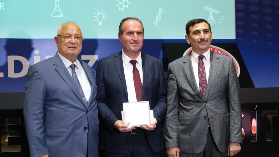 LAKEV ödülleri sahiplerini buldu (Video)