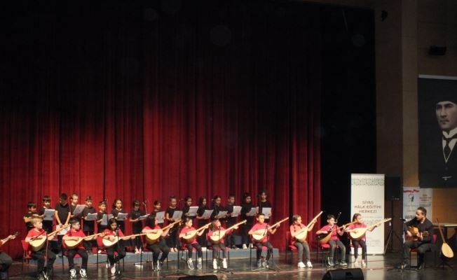 Öğrencilerden müzik dinletisi