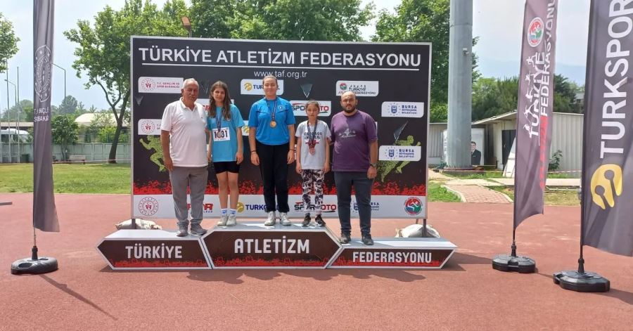 Bursa’dan 2 madalya ile döndüler