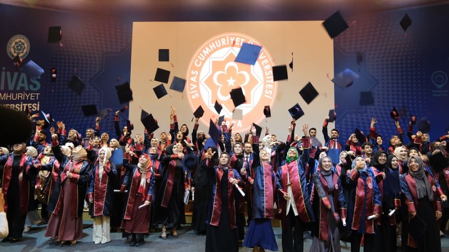 Mezuniyet coşkusu yaşandı