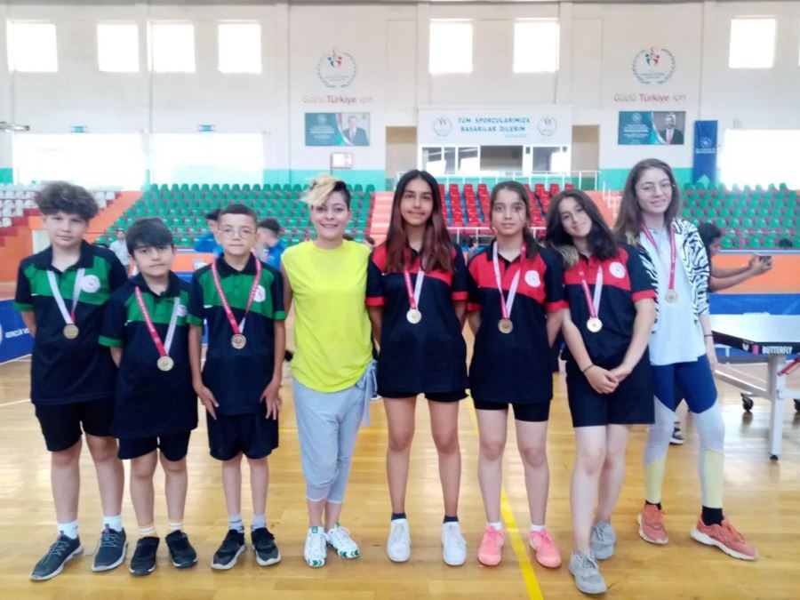 Yarı final biletini kaptılar