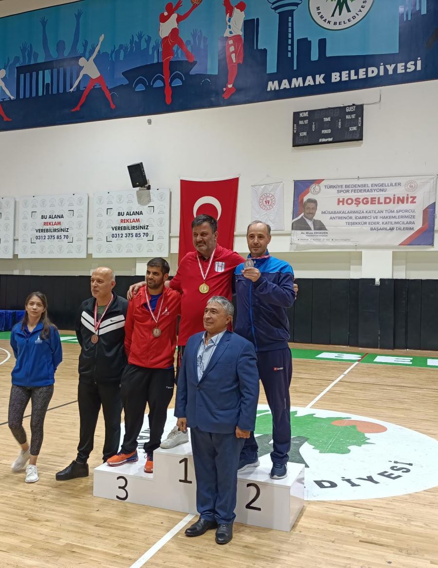 3 gümüş madalya birden