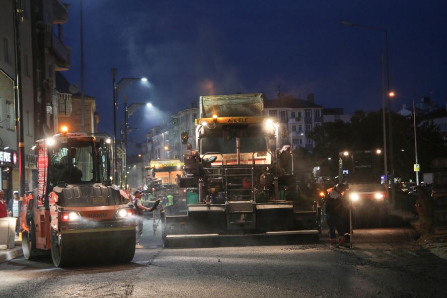 Cadde ve sokaklar güzelleşiyor