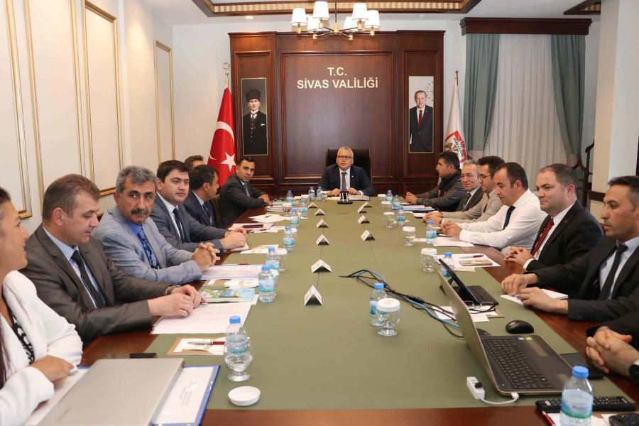 Eğitim yatırımları değerlendirildi