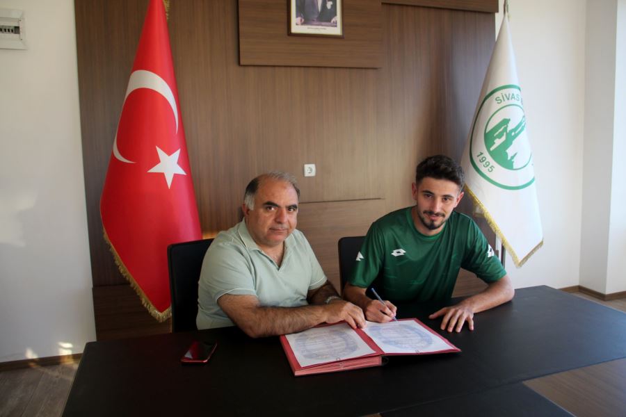 Belediyespor’a genç orta saha