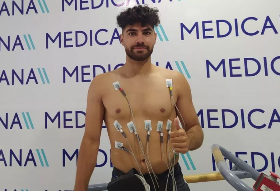 Sözleşmesini 1 yıl daha uzattı