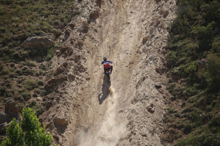 Enduro tutkunları Sivas’ta buluştu (Video)