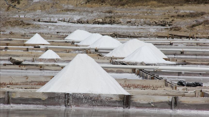 Sivas'ın kaynak tuzu 7 ülkede tüketiliyor (Video)