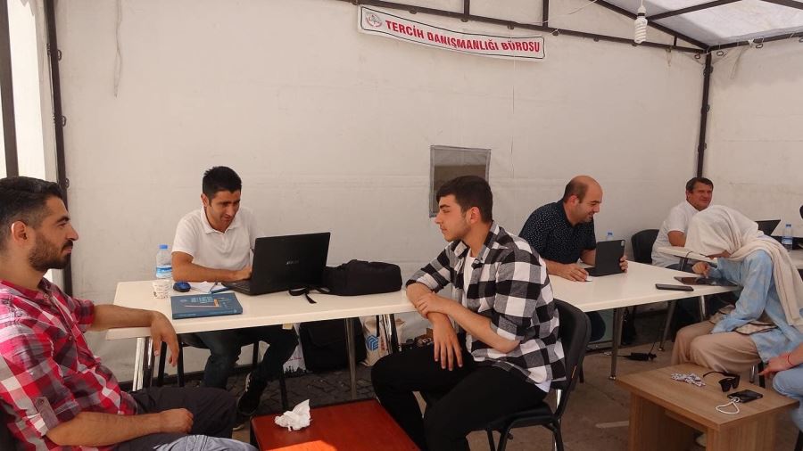 Öğrencilere tercih danışmanlığı hizmeti