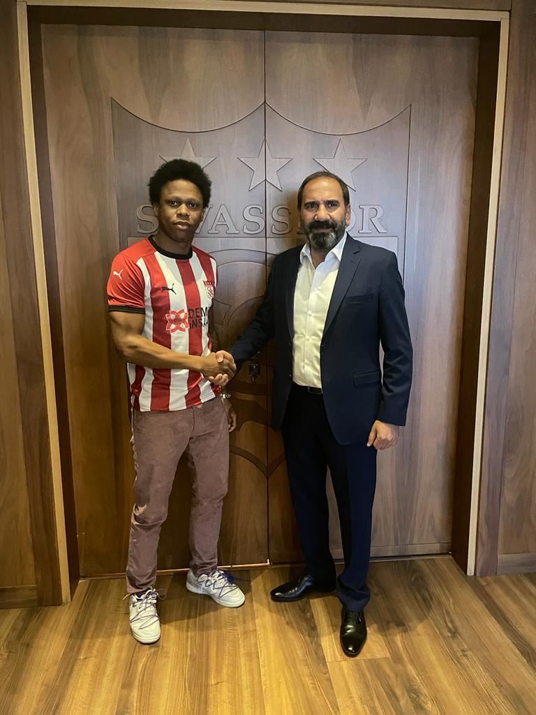 Sivasspor, Clinton N'Jie'yi transfer etti