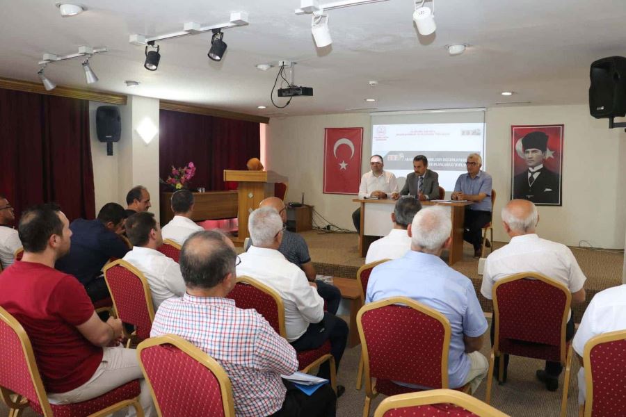 MESLEKİ EĞİTİM MASAYA YATIRILDI