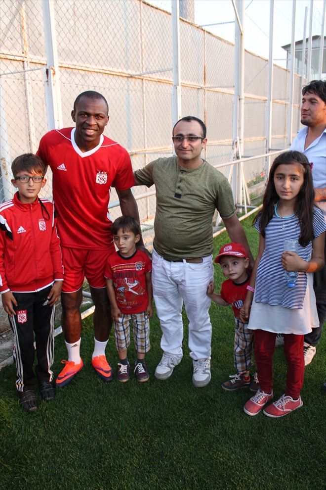 TARAFTARLARDAN YOĞUN İLGİ