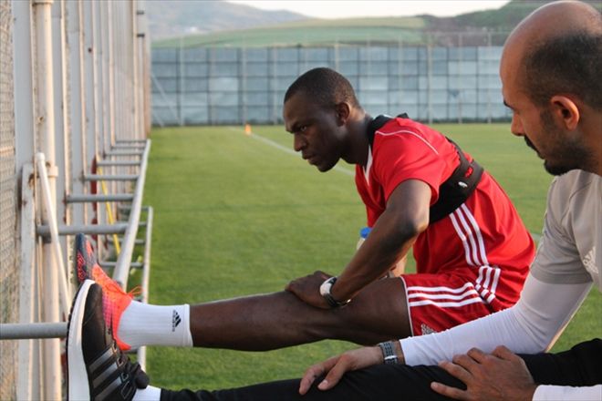 İKİ OYUNCU İMZA ATABİLİR