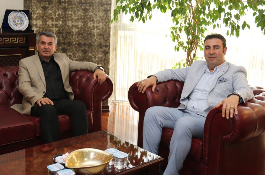 KUAFÖR VE BERBERLERE HAFTADA BİR GÜN İZİN MECBURİ OLDU