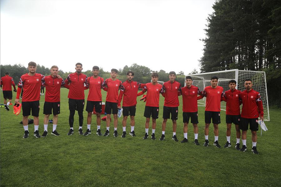 Sivasspor 5 oyuncusunu kiralık gönderdi