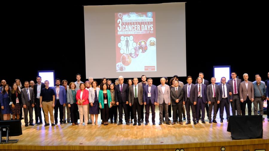 SCÜ’de Uluslararası Kanser Günleri (Video)