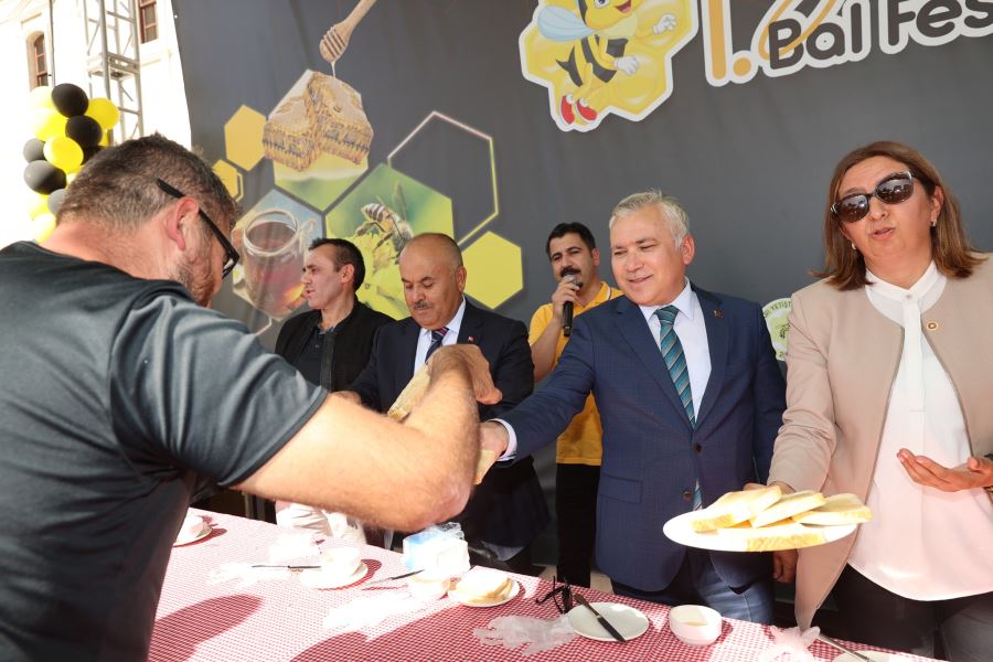 Sivas balı festivalde tanıtıldı
