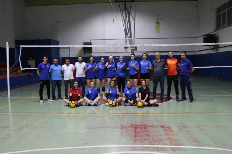 Voleybolcular iddialı hazırlanıyor